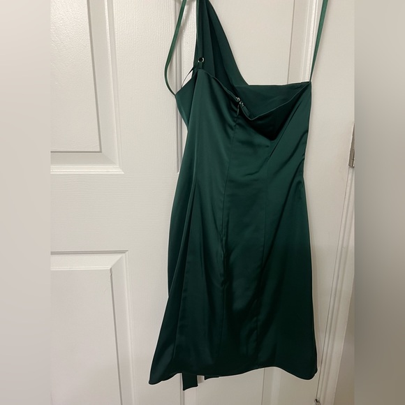 Emerald Green Cocktail Dress - Picture 2 of 5